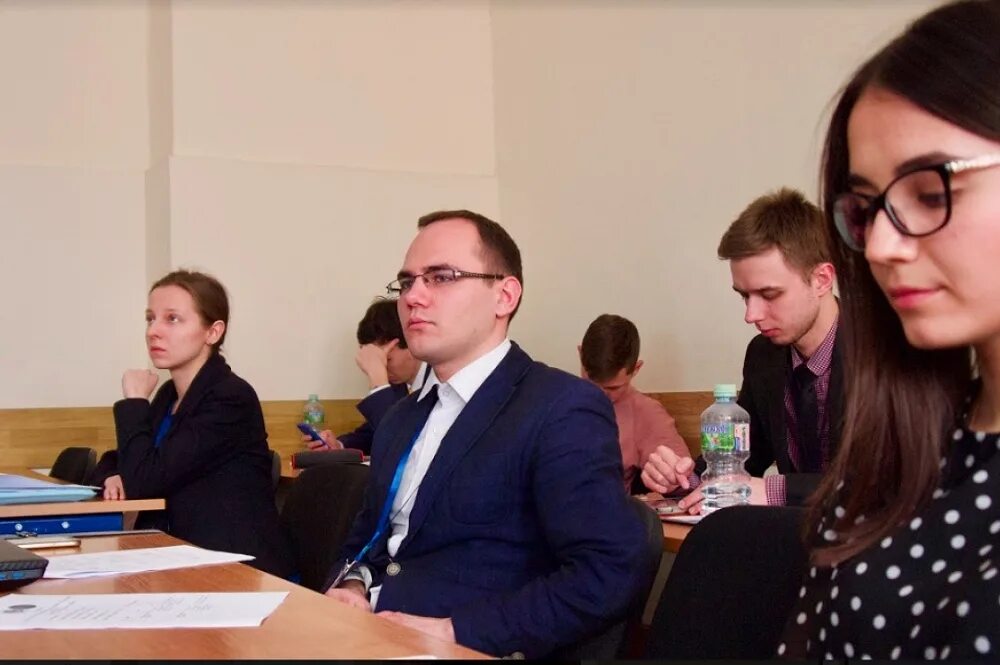 Вшэ юриспруденция рейтинги студентов. Вшэ москва юриспруденция. Юридический факультет ниу вшэ санкт-петербург. Михаил меркурьев ниу вшэ пермь. Вшэ юриспруденция рейтинги студентов.