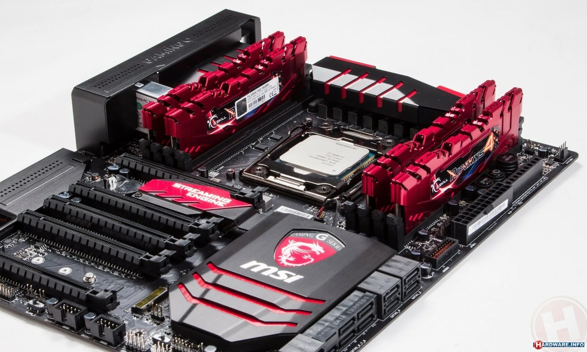 Z390 aorus ultra. Мощная материнская плата. Asus rog rampage extreme. Lga 2011 x99. Asus rog zenith extreme x399 tr4.