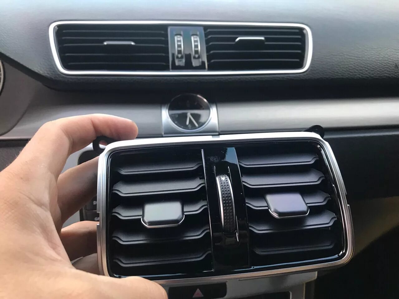 Воздуховод 6. Задний воздуховод passat b7. воздуховоды пассат б7. воздуховоды passat b8 2016. пассат б6 воздуховоды б7.
