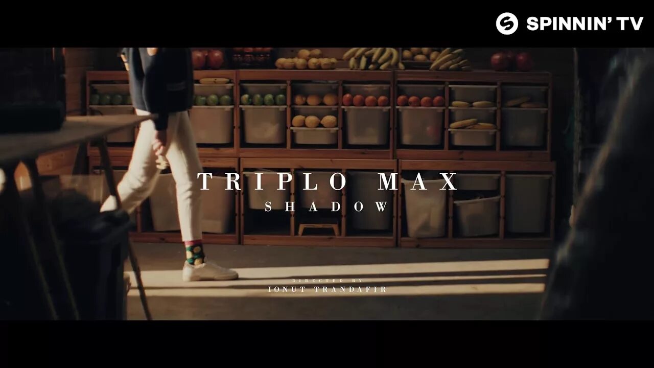 Песня shadow max. Triplo max shadow девушка. shadow triplo max клип. triplo max shadow актриса из клипа. шадов трипло макс картинки.