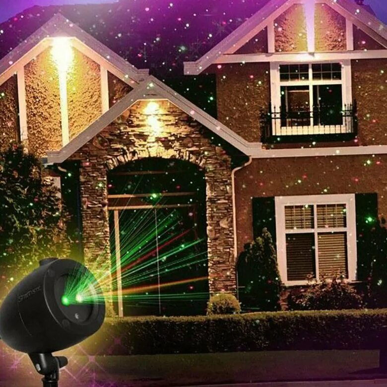 Лазерный проектор для улицы. Лазерный проектор новогодний. Лазерная подсветка дома на новый год. Проектор новогодний уличный. Лазерный прожектор уличный.