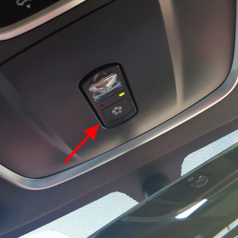 Кнопка разблокировки coolray. Кнопка unlock geely coolray. кнопка разблокировки geely. кнопка анлок на джили. кнопка sos в автомобиле.