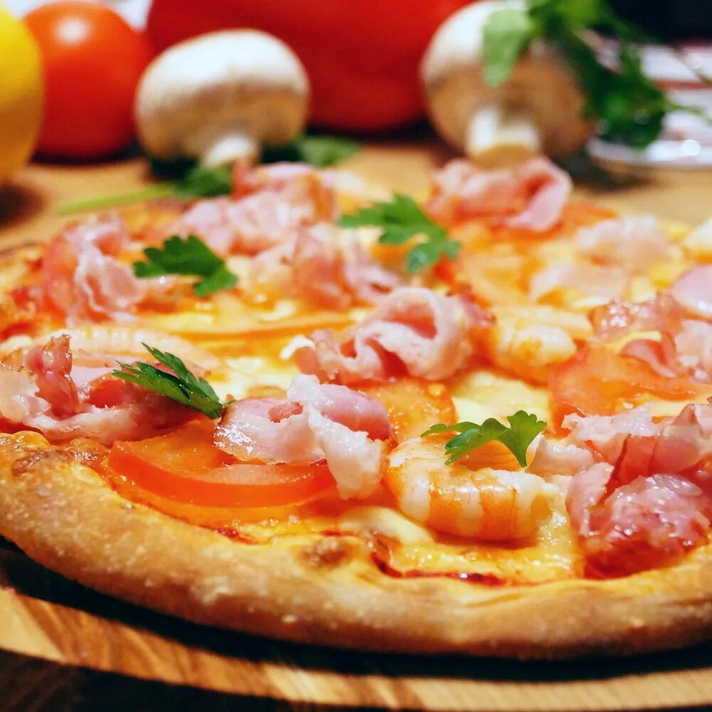Пицца полло. Пицца и роллы белгород. Пицца цезарь италия. Пицца с креветками. Чезара белгород пицца.