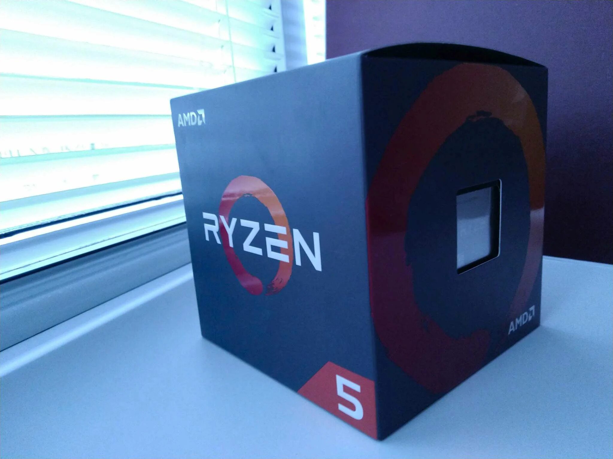 Amd ryzen 5 2600 цена. AMD Ryzen 5 2600 (Box). Процессор AMD Ryzen 5 2600, socketam4, Box. AMD Ryzen 5 1600 (Box). Процессор AMD Ryzen 5 Pinnacle Ridge 2600.