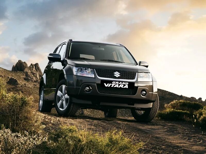 Поддомкрачивание сузуки гранд витара. Suzuki grand vitara 1. Сузуки гранд витара фото. Ремонт гранд витары. 4.