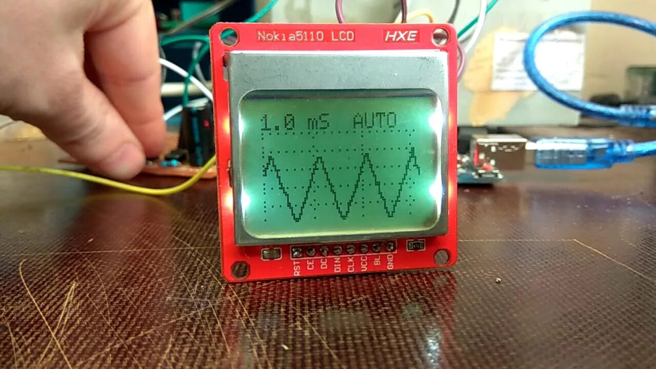 Осциллограф на ардуино. Осциллограф на ардуино уно с экраном 2.4 spfd5408. nokia 5110 arduino oscilloscope. arduino осциллограф 5110. осциллограф на ардуино уно.