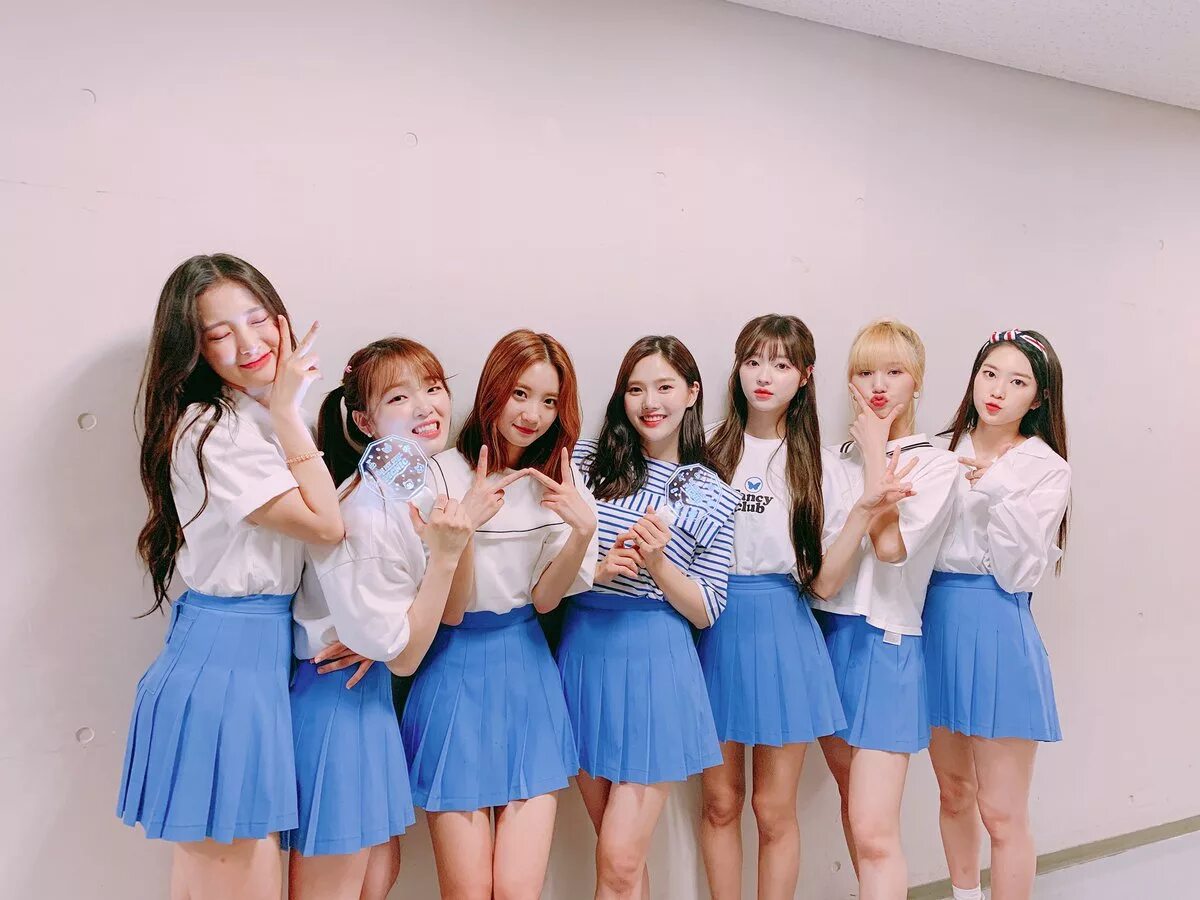 Oh my lots of. Oh my girl группа 2020. Кпоп группа Oh my girl. Oh my girl участницы. Бинни из Oh my girl фигура.