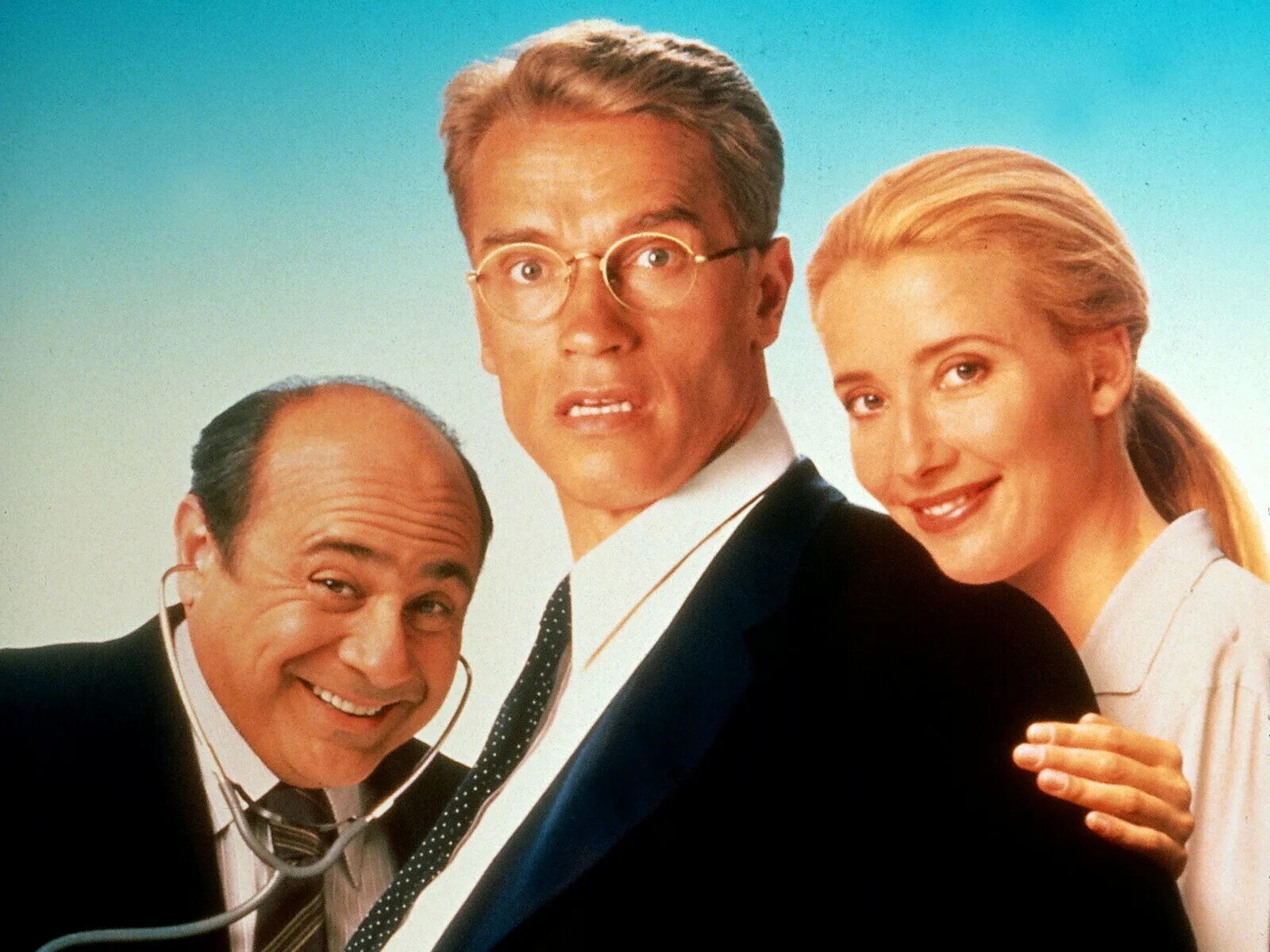 Джуниор 1994 постер. Джуниор 1994 эмма томпсон. Шварценеггер джуниор 1994. Джуниор фильм 1994. Джуниор фильм постер.