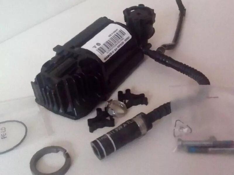 ремкомплект компрессора wabco audi q7. ремкомплект пневмоподвески туарег. 7l6616404b. ремкомплект пневмокомпрессора фольксваген туарег. 100698010a ремкомплект компрессора пневмоподвески.