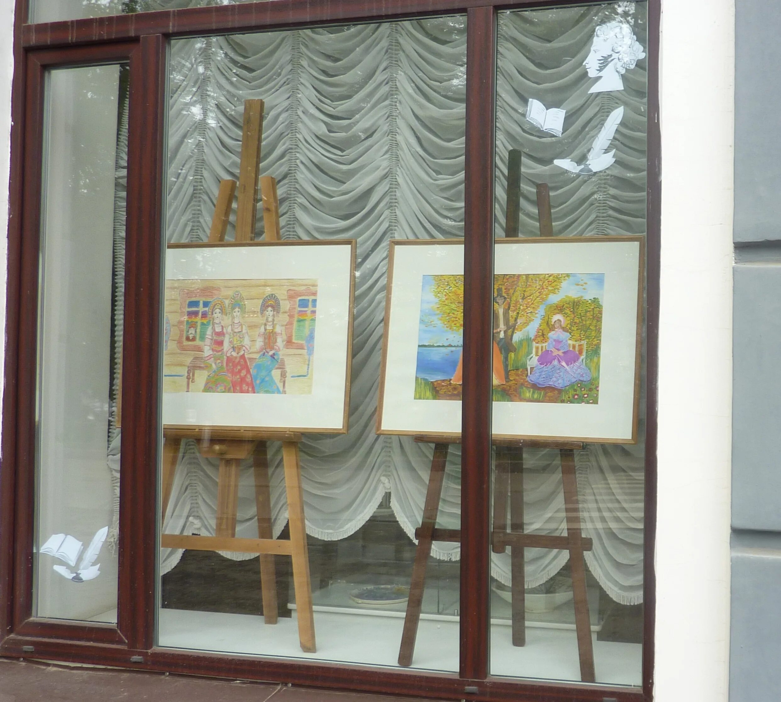 Остекленная веранда. Окна луки. Застекленная веранда. Окна луки. Окна луки.