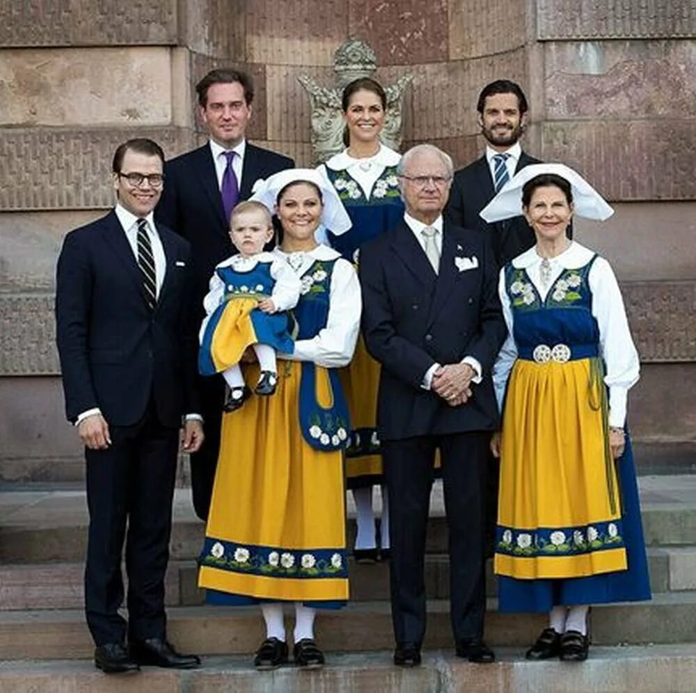 какой национальной швеции. королевская семья швеции вильгельм. народы швеции. шведский национальный костюм. королевская семья швеции вся.
