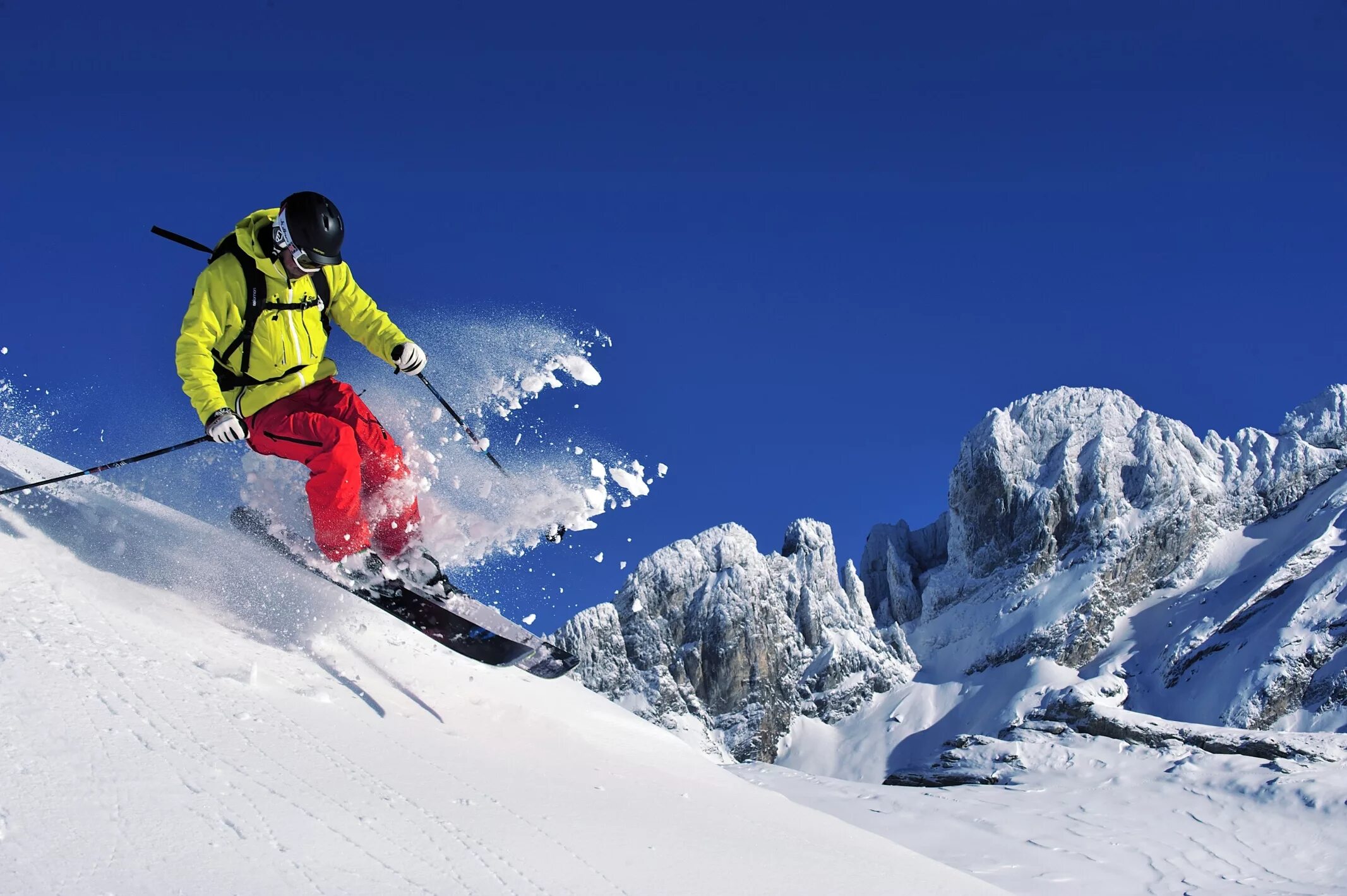 I am skiing now. Горные лыжи куршевель. горнолыжка сноуборд. куршевель горнолыжные спуски. skiing in the alps.