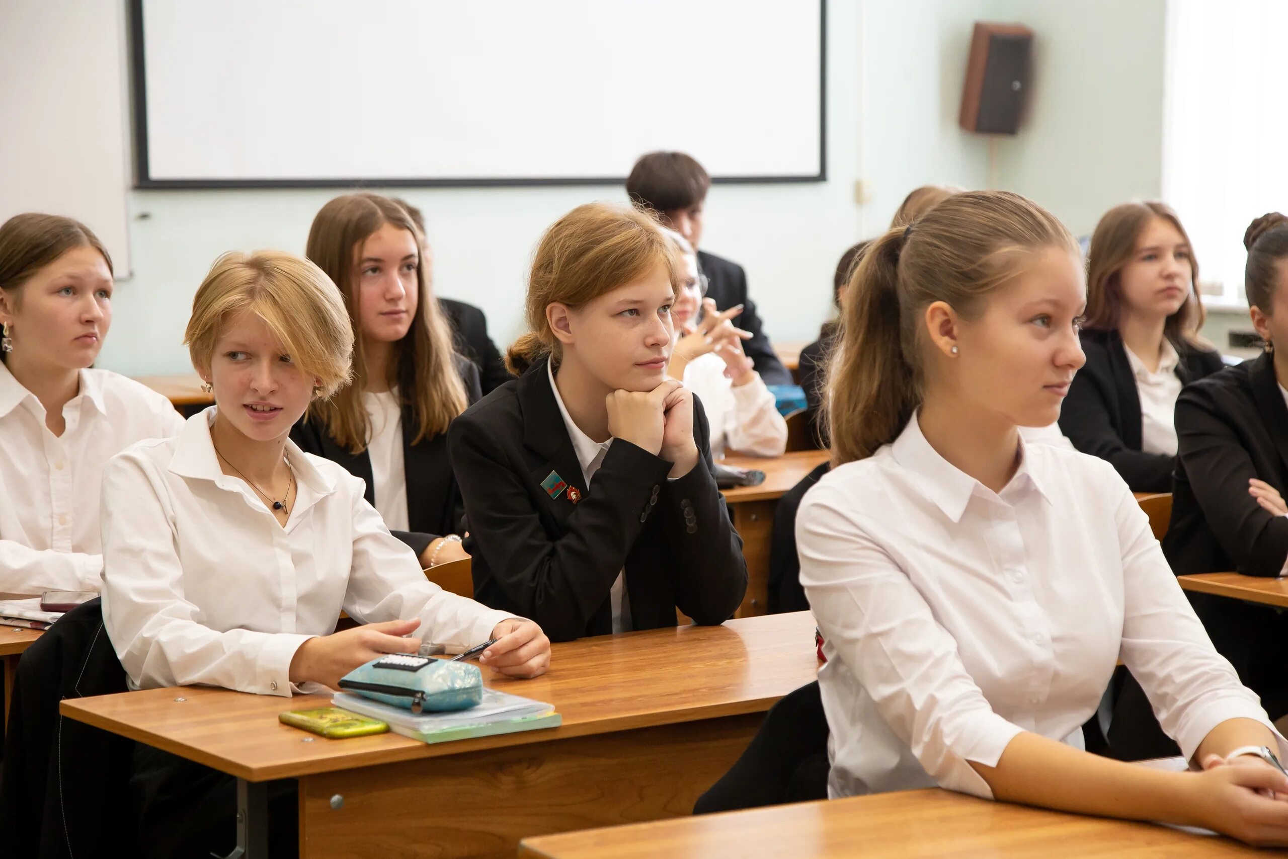 2 Гимназия Санкт-Петербург. Гимназист второй Санкт-Петербургской гимназии. Малая Академия вторая СПБ гимназия. 15 учебная неделя