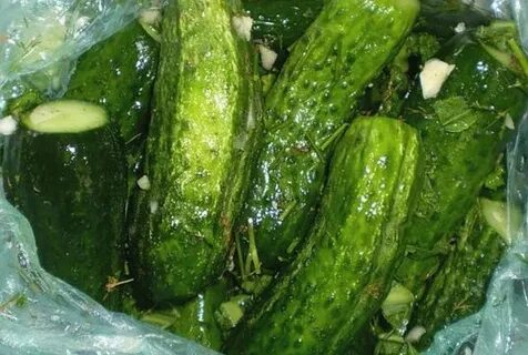 На кухне у любани огурцов с