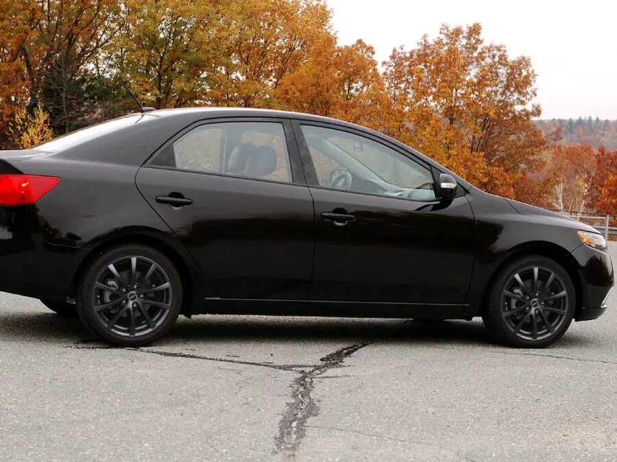 Церато диск. Cerato 4 r17 черные. kia cerato 2 черная диски.