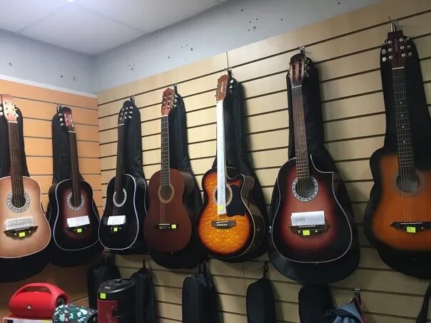 Сколько в магазине гитара