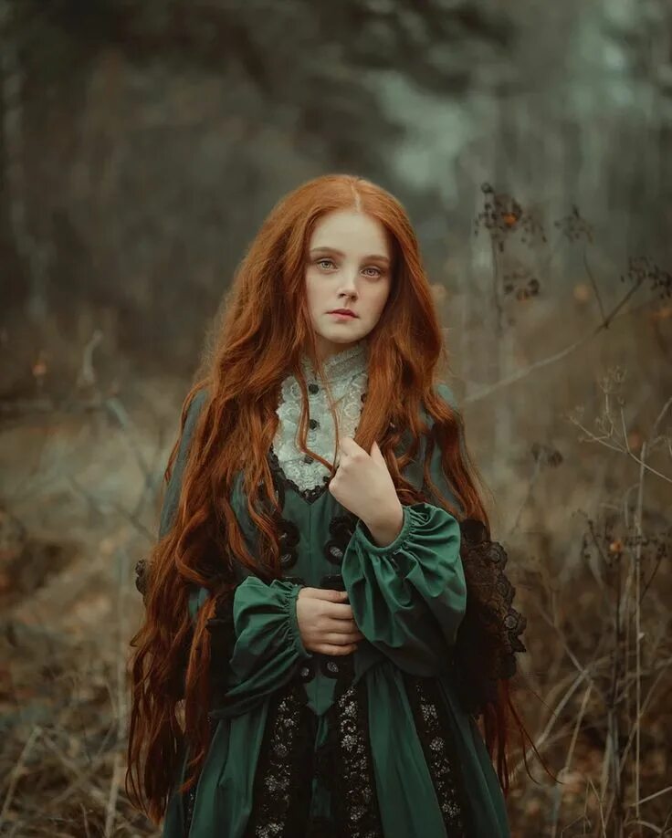 Redhead photos. Рыжие от природы. Рыжая женщина. Рыжие от природы девушки. Фотосессия на природе рыжеволосой.