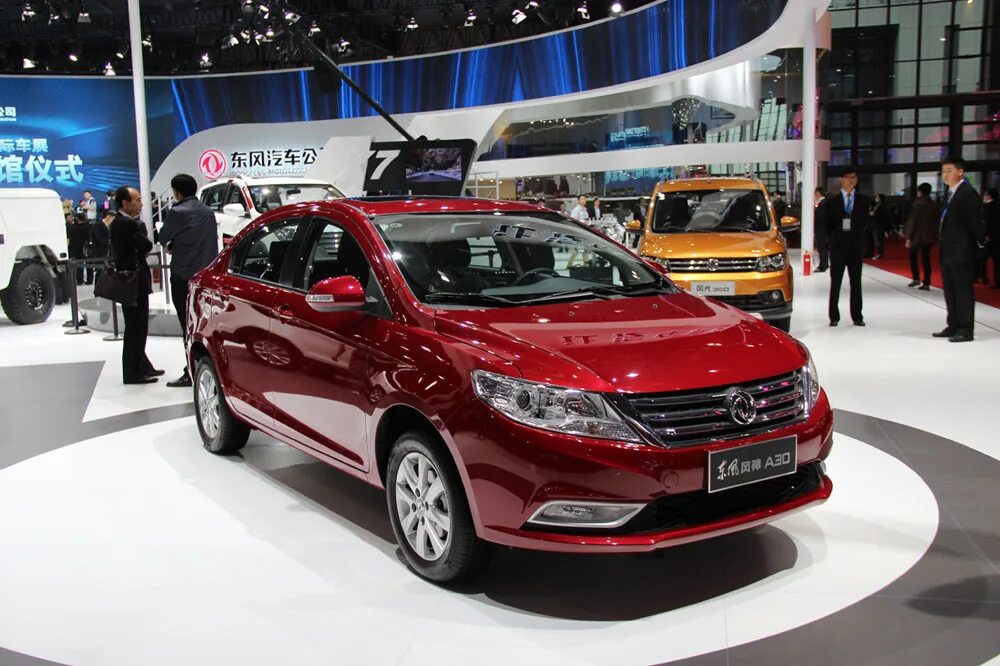 Dongfeng. Донг Фенг. Китайский Dongfeng. Машина китайская Дунфен. Донг Фенг легковой.