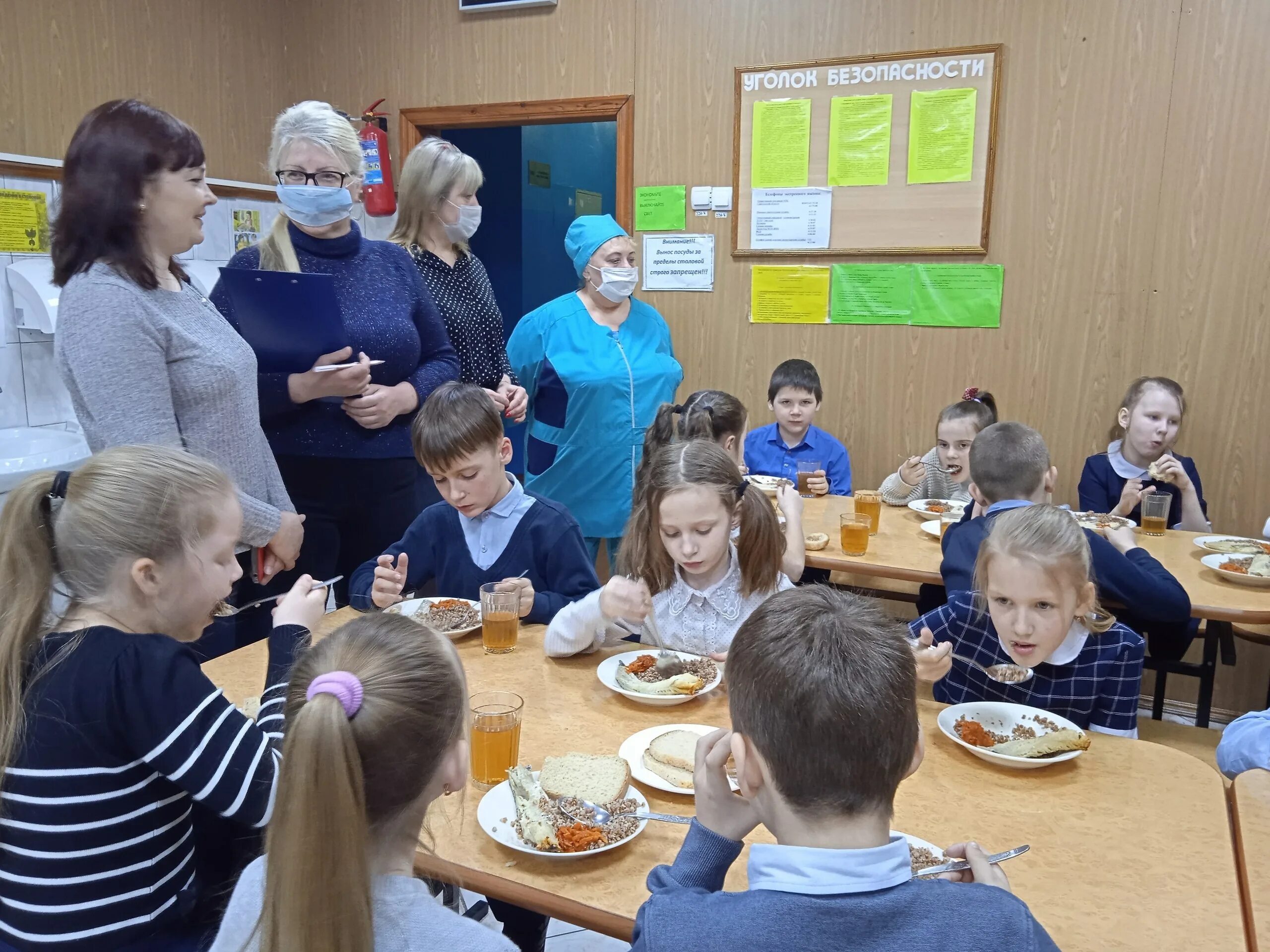 Представители родительской общественности