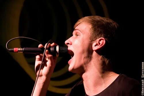 Плакса вакса. Плакса мем. Дразнилки фольклор. Кто исполняет плаксу. Plaksa певец.