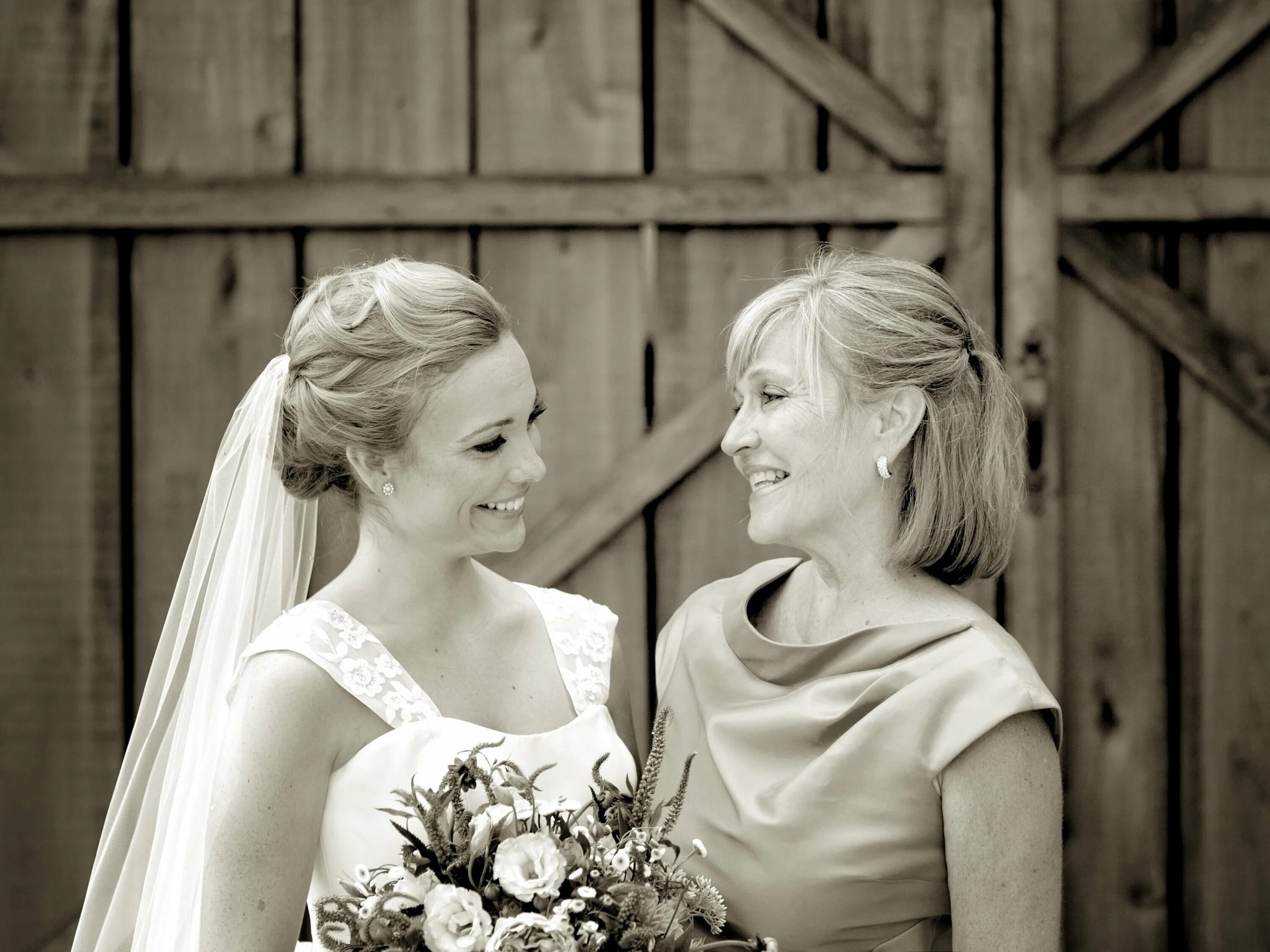 кто будет муж для бабушки невесты. прическа на свадьбу для мамы невесты. мама невесты образ. джейн фонда моя свекровь монстр. мама невесты оказалась его бывшей.