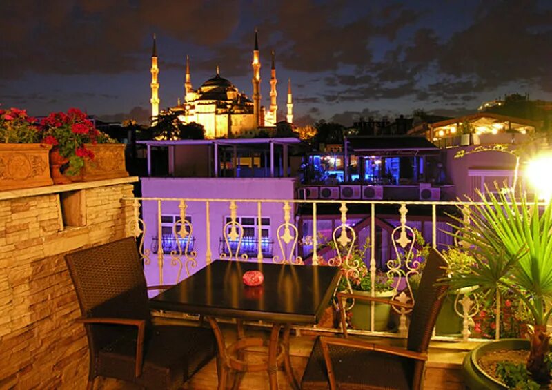 Огни аль тура. Романтика Стамбул Стамбул. Отель романтик Стамбул. Стамбул Aruna Hotel Istanbul. Стамбул романтика фото.