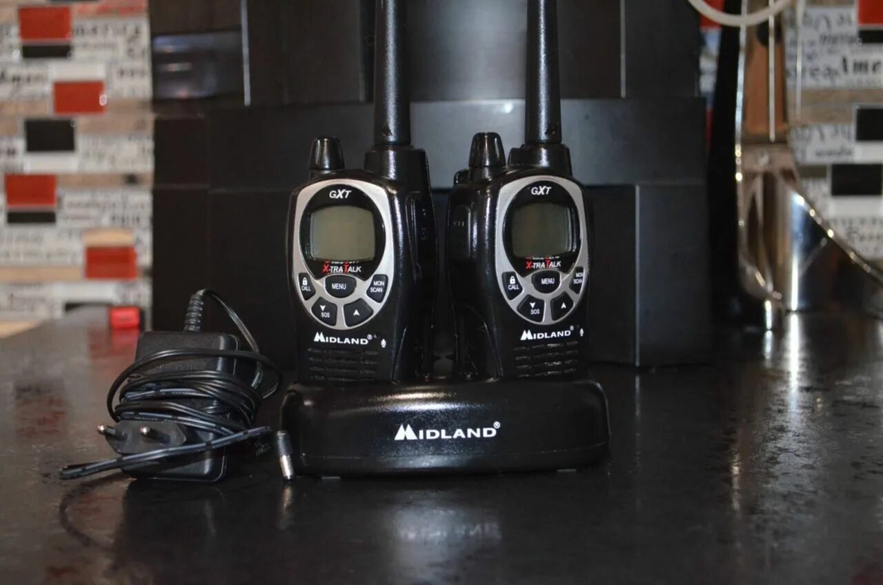 Рация midland m99. Профессиональная рация. Рация midland gxt 1000. Рации midland gxt. Радиостанция мидланд gxt 1050.