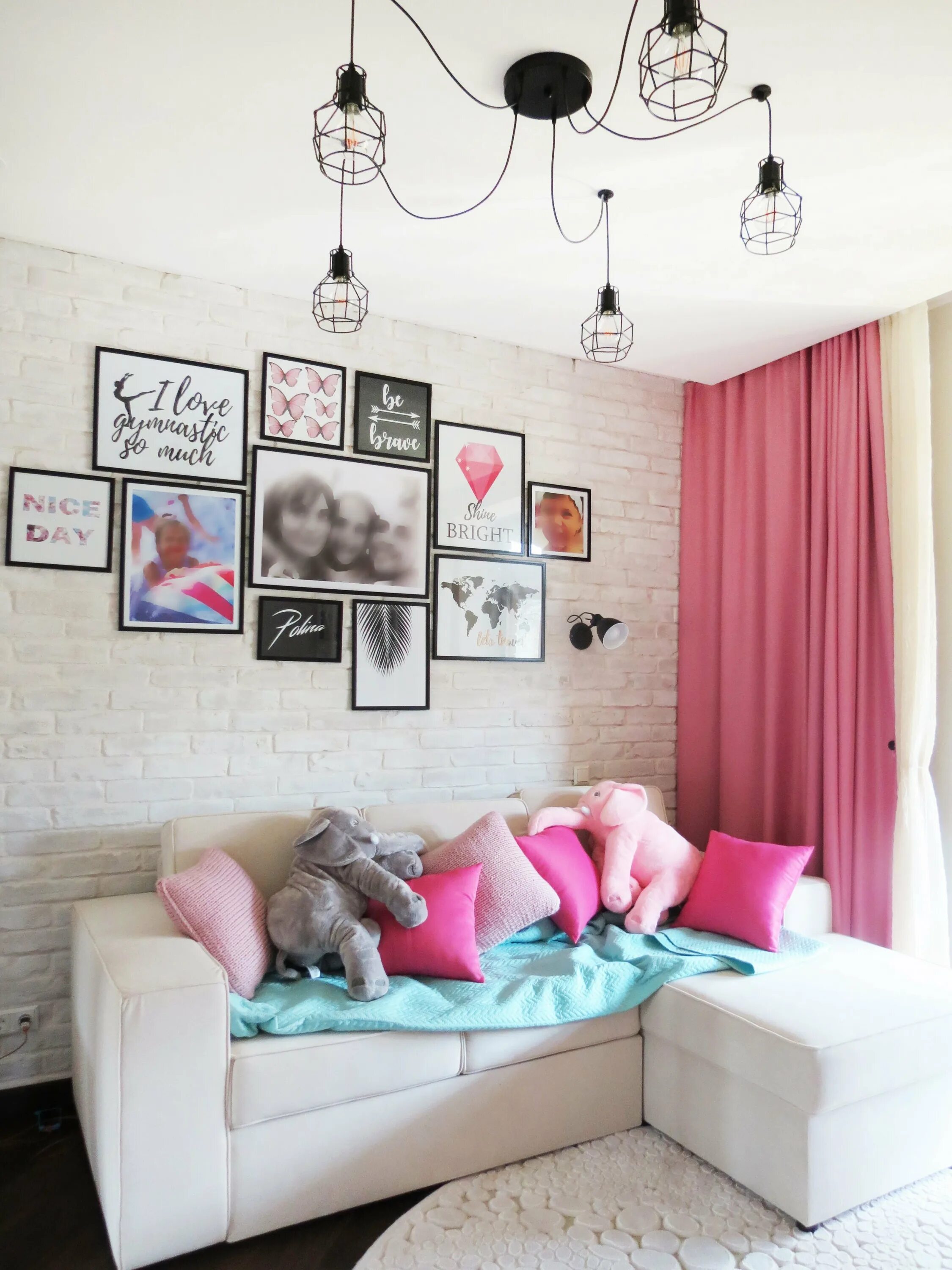 Кушетка-кровать хемнэс ikea. Диван кровать икеа хемнэс. Комната для девочки с диваном. Кровать-диван лебо. Комната для девушки с диваном.