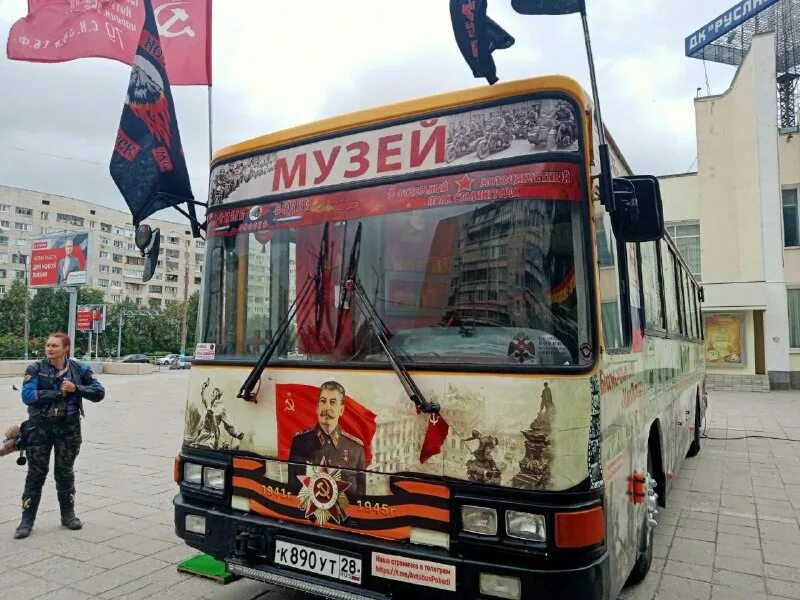 автобус победы ульяновск. остановки в центре ульяновска. маршрутки ульяновска схема движения. остановка автобуса у парка. автобус победы ульяновск.