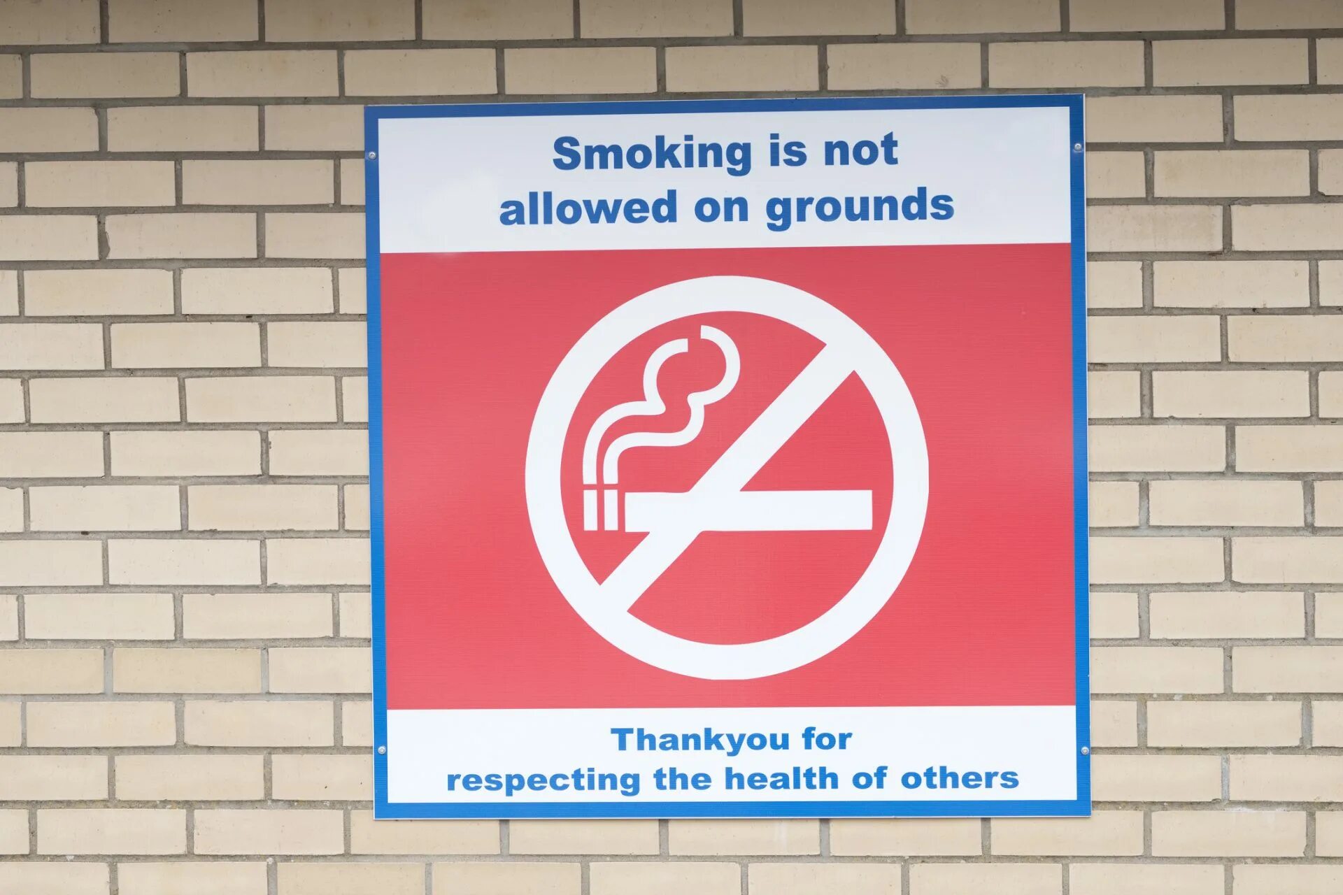 Песня not allowed. Smoking is not allowed. not allowed. not allowed объявления. country not allowed.