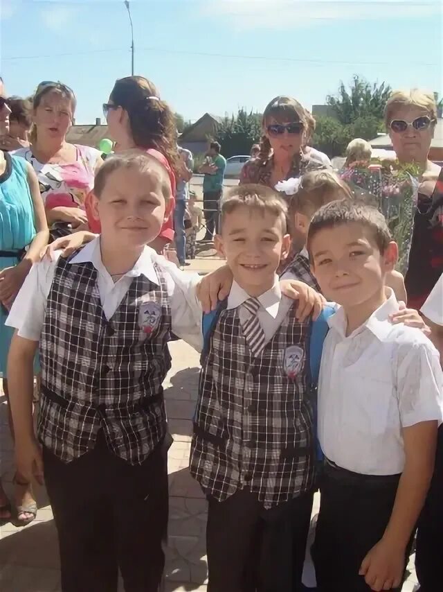 Футбол в сосновом бору. Кубок канчельскиса сочи волгарь. Астрахань 2006 год фото. Астрахань 2006 год. Астрахань 2006 год.