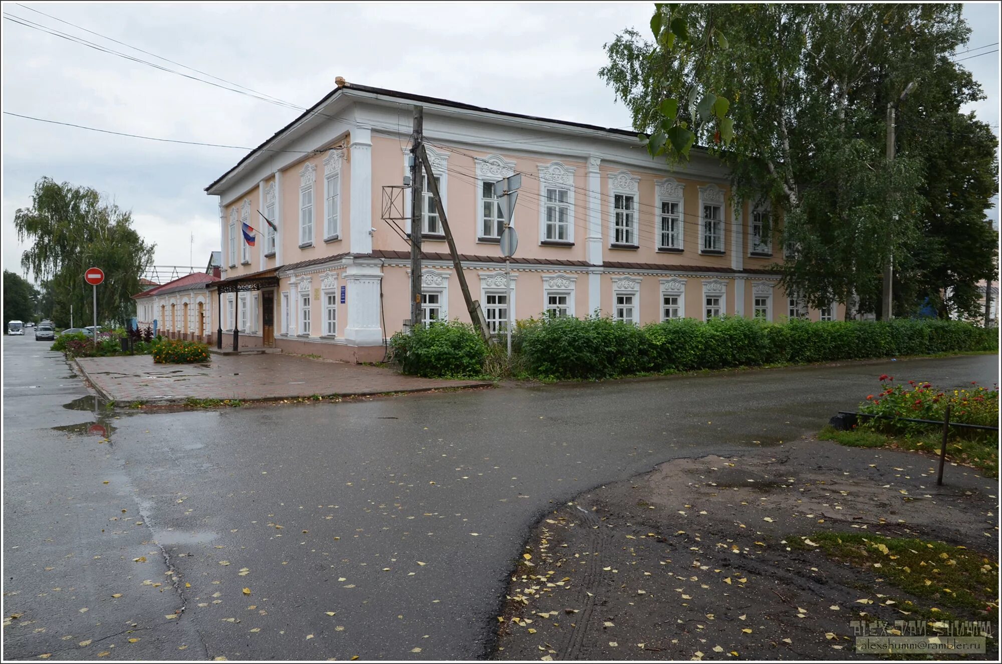 Номер города елабуга. Гимназия 2 елабуга. 1 школа город елабуга. татарская гимназия елабуга. гимназия 1 елабуга.