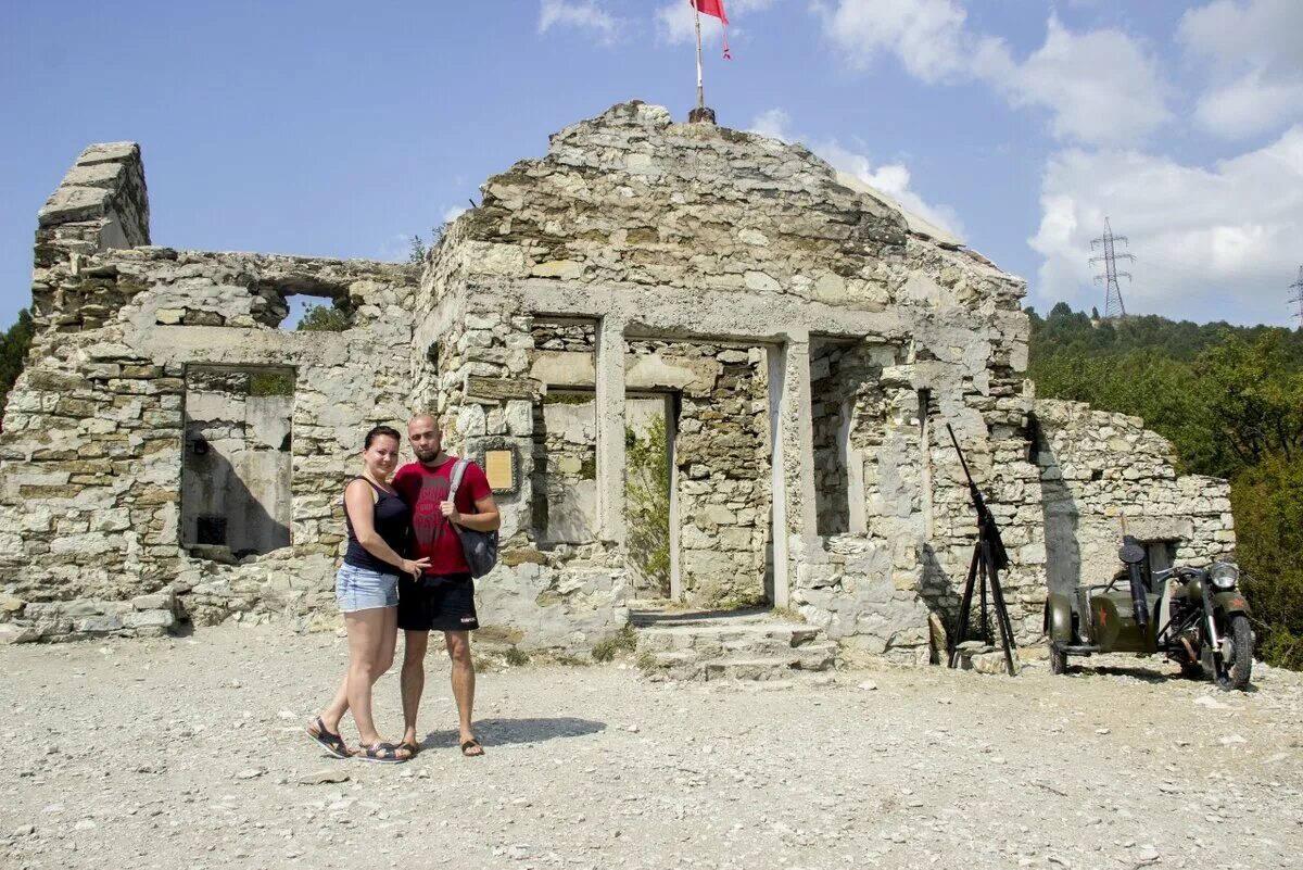 грозовые ворота геленджик кадры. кабардинка грозовые ворота. крепость грозовые ворота геленджик. грозовые ворота гора кабардинка. экскурсия кабардинка грозовые ворота ворота.