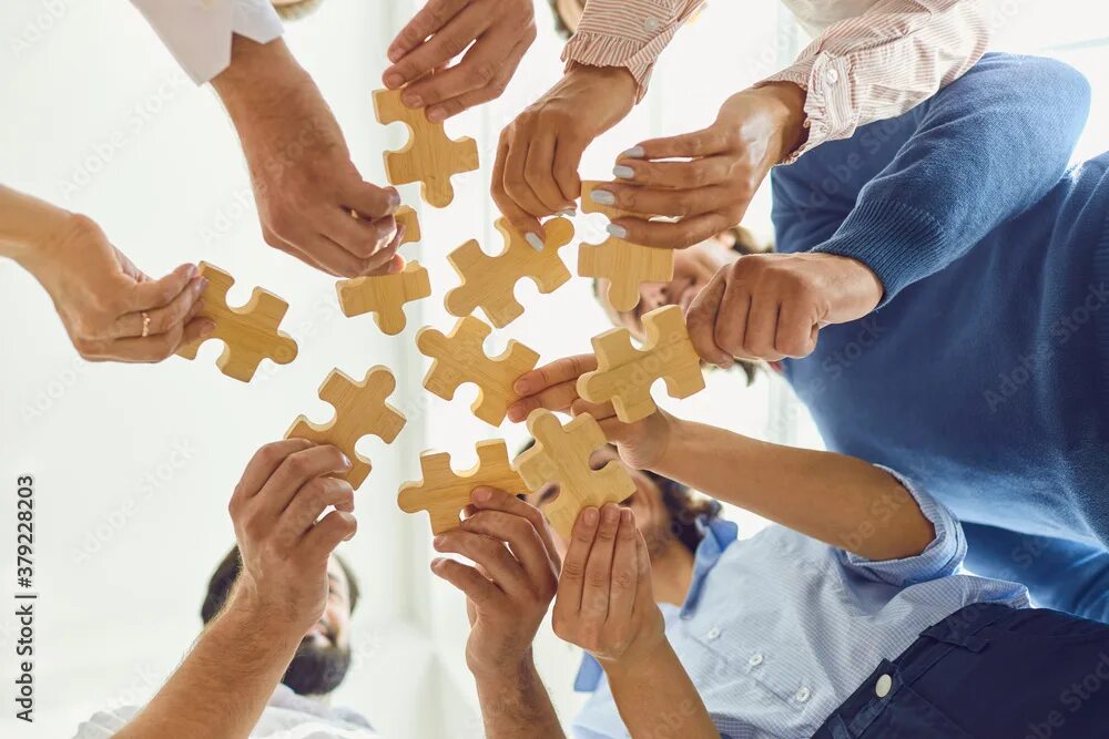 Team building companies. Тимбилдинг на сплочение. Корпоративные игры. Тимбилдинг бизнес. Дружный коллектив в бизнесе.