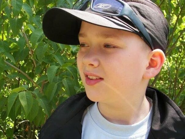 По мальчикам. По мальчикам. Мальчик по имени ваня. Мальчик по имени сюрей из 2056. П***** мальчиков.