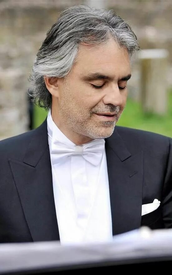 Андре бочелли. Андреа бочелли. andrea андреа бочелли. bocelli андреа бочелли. андреа бочелли слепой.