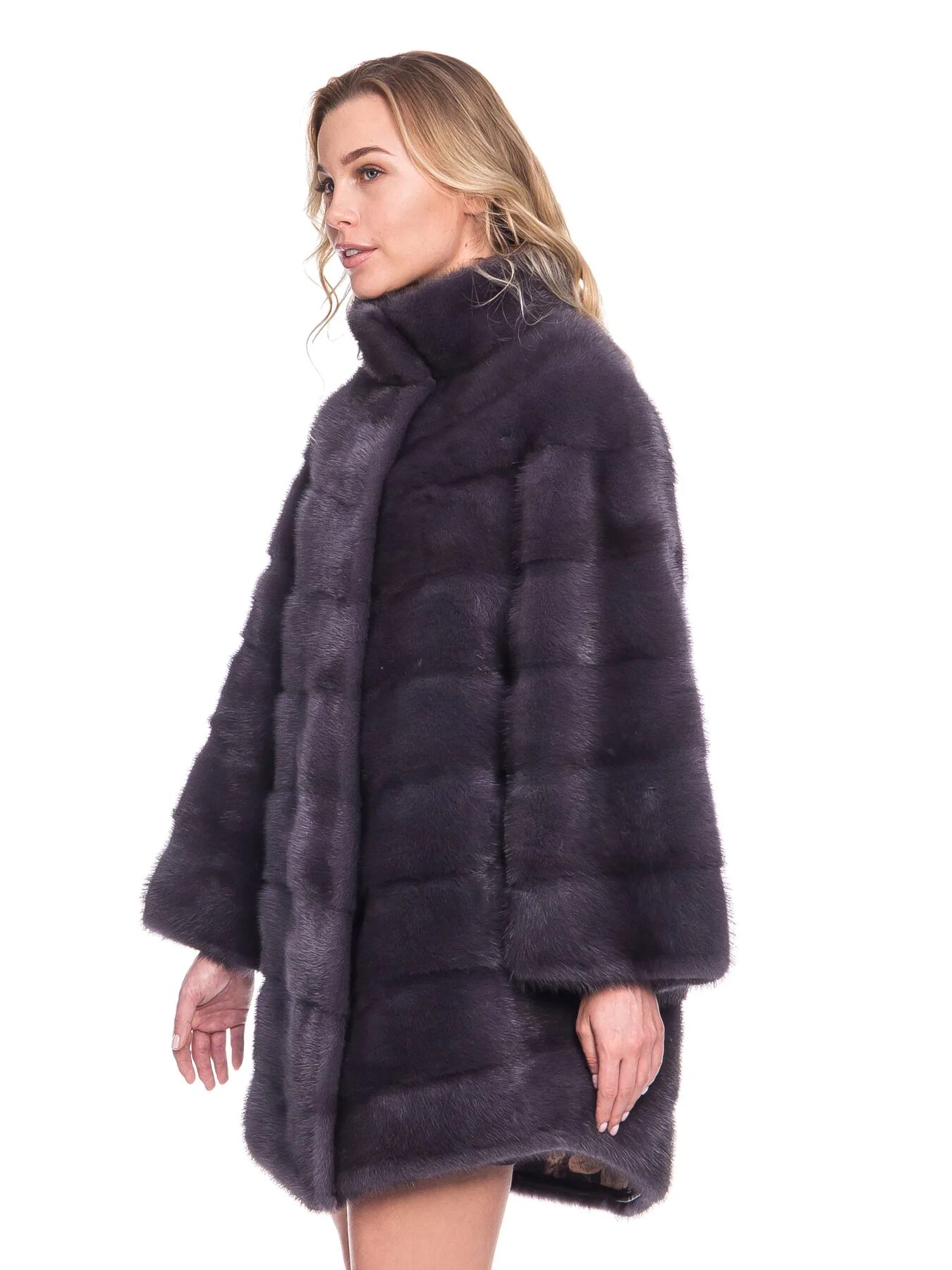 Норковая шуба шанель поперечка. Шуба норка поперечка. Шуба поперечный крой норковая шуба. Поперечные шубы. Канадская норка 100 см поперечка.