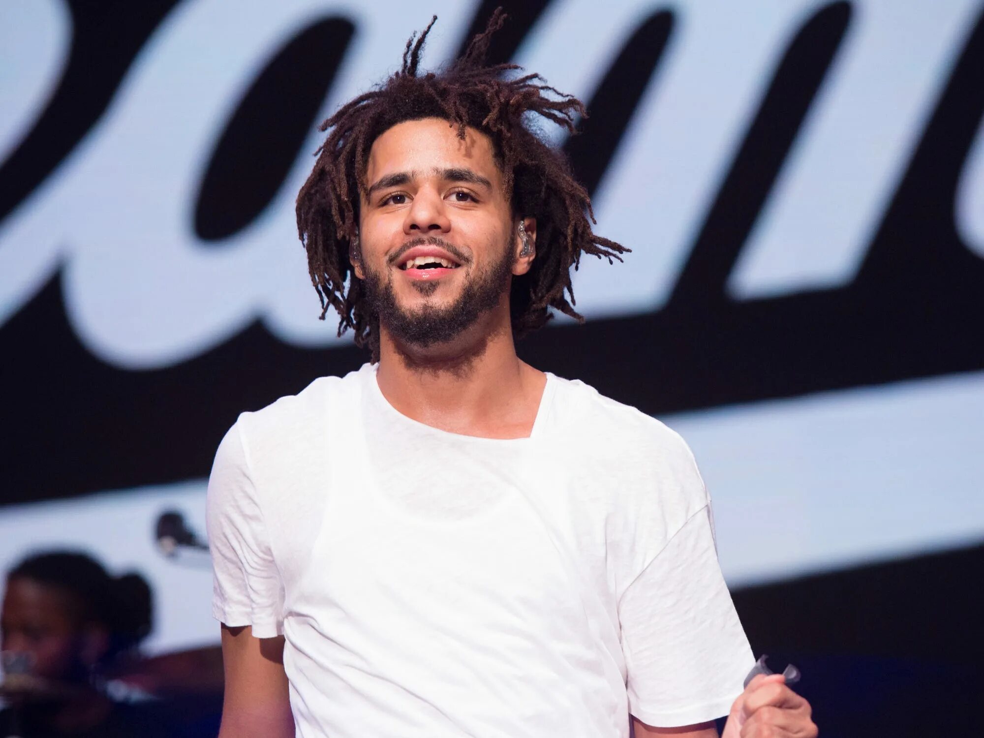 J cole 2014 forest hills drive. J coll. J coll. J cole фото. J cole.