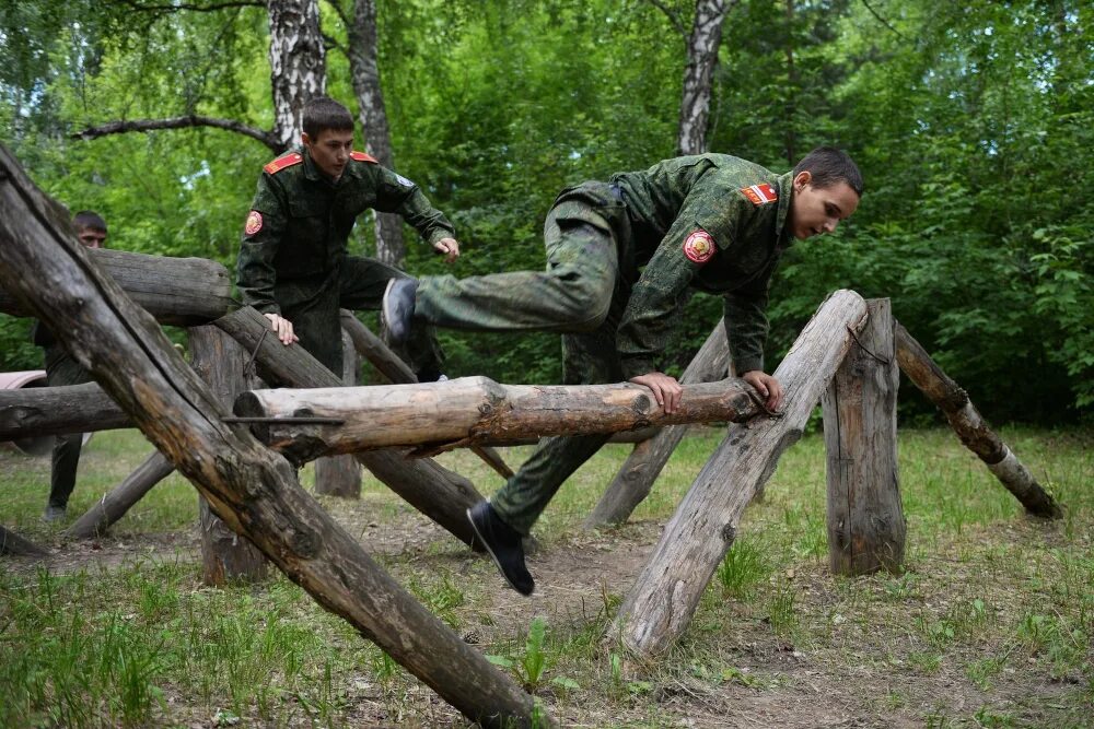 Военно спортивные общества. Военная полоса препятствий. Преодоление полосы препятствий. Военно спортивная полоса препятствий. Полоса препятствий для военнослужащих.