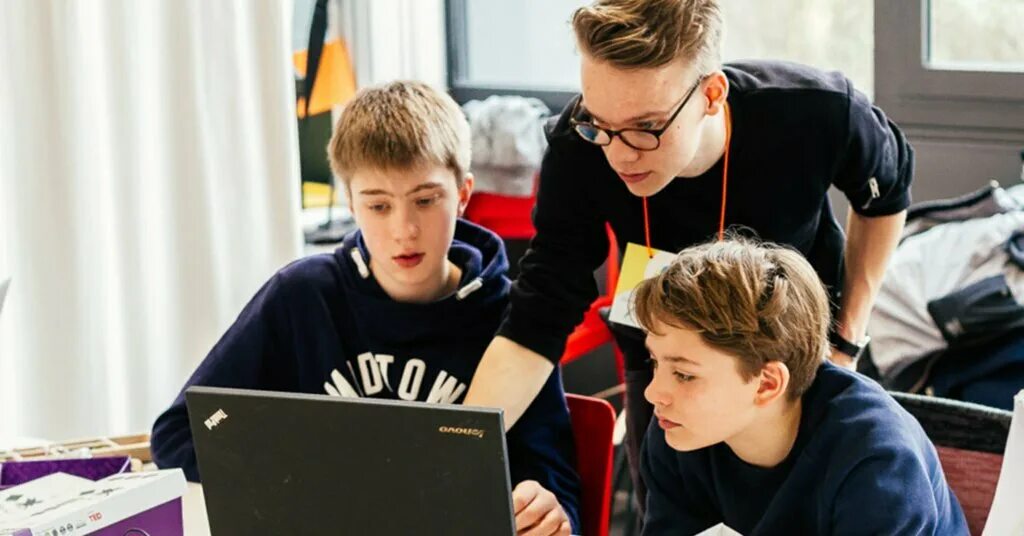 Coding школа программирования отзывы. Coding школа программирования отзывы. Преподаватель программирования для детей. Coding школа программирования отзывы. Олимпиада по программированию для школьников.