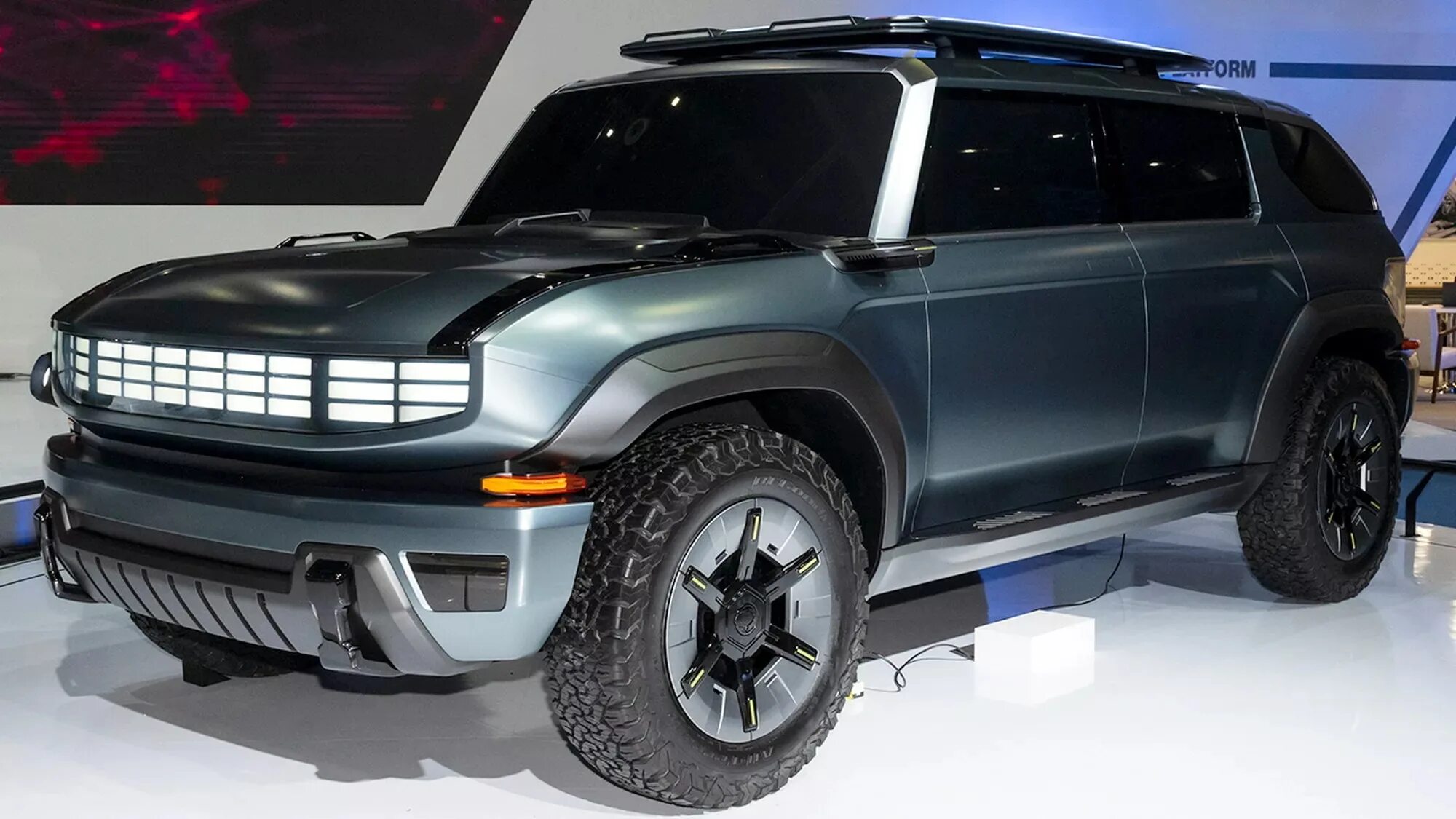 Китайский автомобиль за 5 лямов. Kg mobility. Kg mobility torres. Kg mobility. Ssangyong 2023.