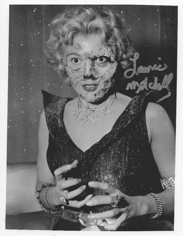 Лори митчелл фото в молодости. Laurie mitchell. Лори митчелл ножки. Лори митчелл фото. Laurie mitchell.