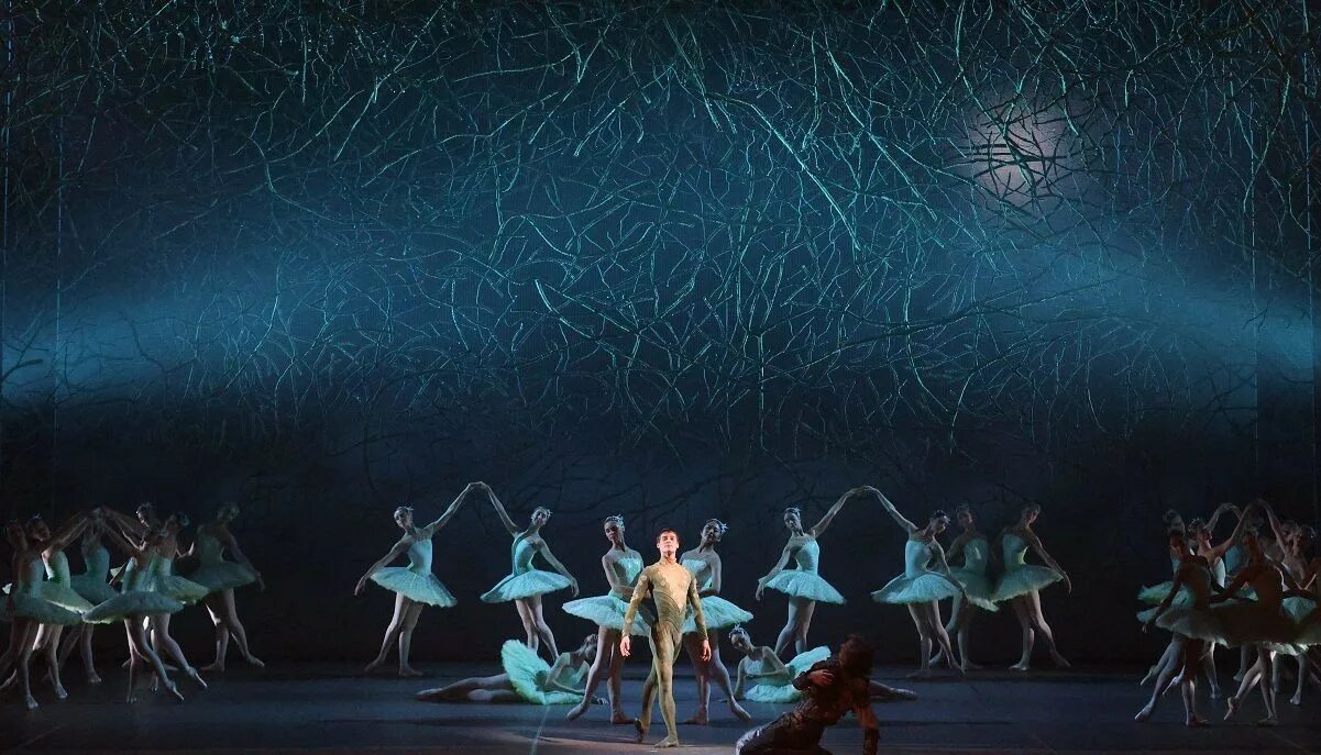 Начо дуато михайловский. Баядерка михайловский театр. Балет идальго из ламанчи михайловский театр. Михайловский театр идальго. Дон кихот балет михайловский театр.