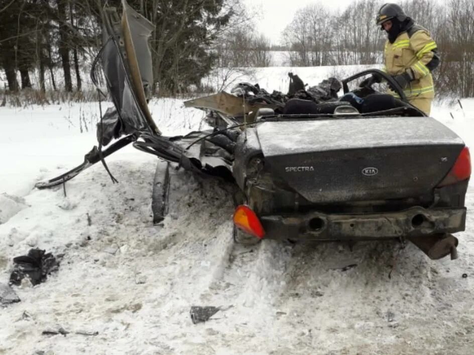 Вологодская область новости дтп. Авария в Вологодской области сегодня Грязовецкий район. Авария в Грязовецком районе. Авария Вологда Ростилово. ДТП на дороге Вологда-Грязовец.