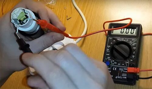 Напряжение в цоколе лампы. Прозвонить led лампы. как проверить светодиодную лампочку мультиметром. как проверить лампочку мультиметром на работоспособность. проверить светодиодную лампу с помощью мультиметра.