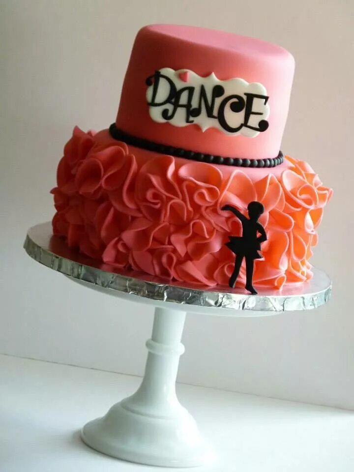 Dance cake by the. Торт в танцевальном стиле. Торт для девушки. Торт танцы для девочек. Торт для танцора.