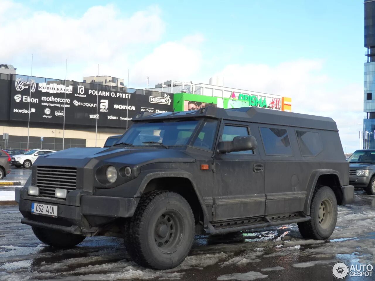 Kombat t98 3d model. Комбат т-98 в сербии. Комбат 28. Комбат т-98 милитари. Автолегенды новая эпоха 26 выпуск комбат т 98.