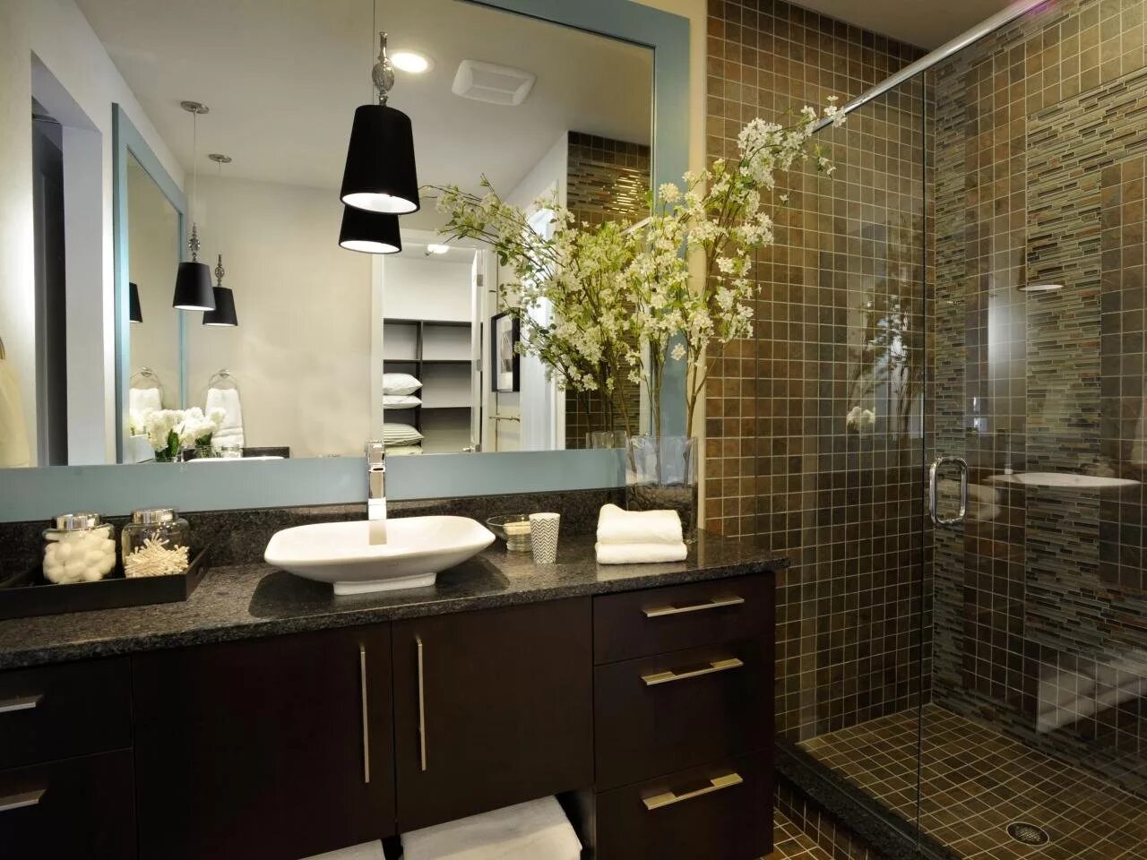 Интерьеры современной ванной комнаты фото. Дизайнерская ванная комната. Стильные Ванные комнаты. Современная ванная. Современные Ванные комнаты.