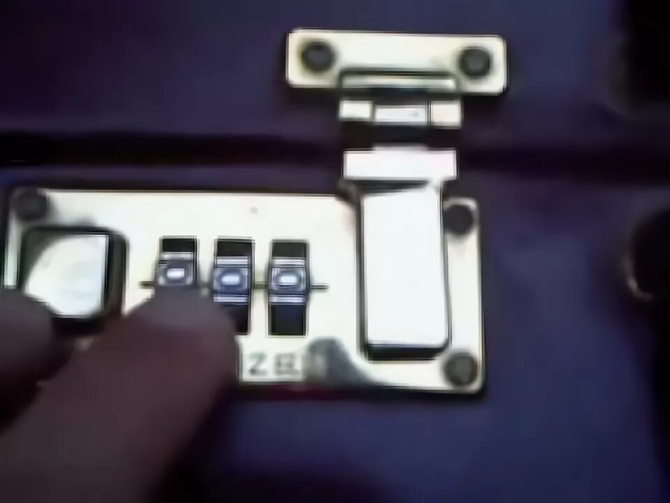 Как снять код с замка чемодана How to Open a Samsonite Lock Getaway USA