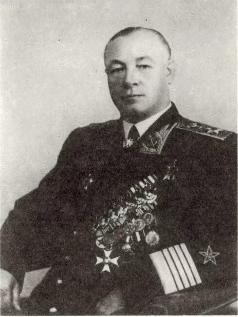 Адмирал кузнецов семья личная жизнь дети биография. Н Г Кузнецов Адмирал флота советского Союза.